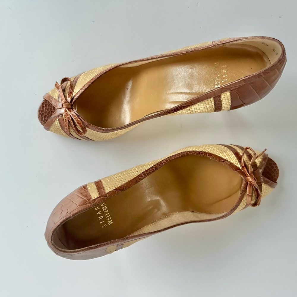 Stuart Weitzman Peep-Toe Heels – Woven Raffia & Brown Croc-Embossed Leather
